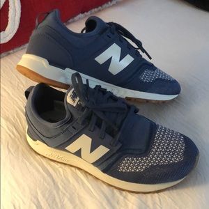 New Balance 247 sneakers NWOT